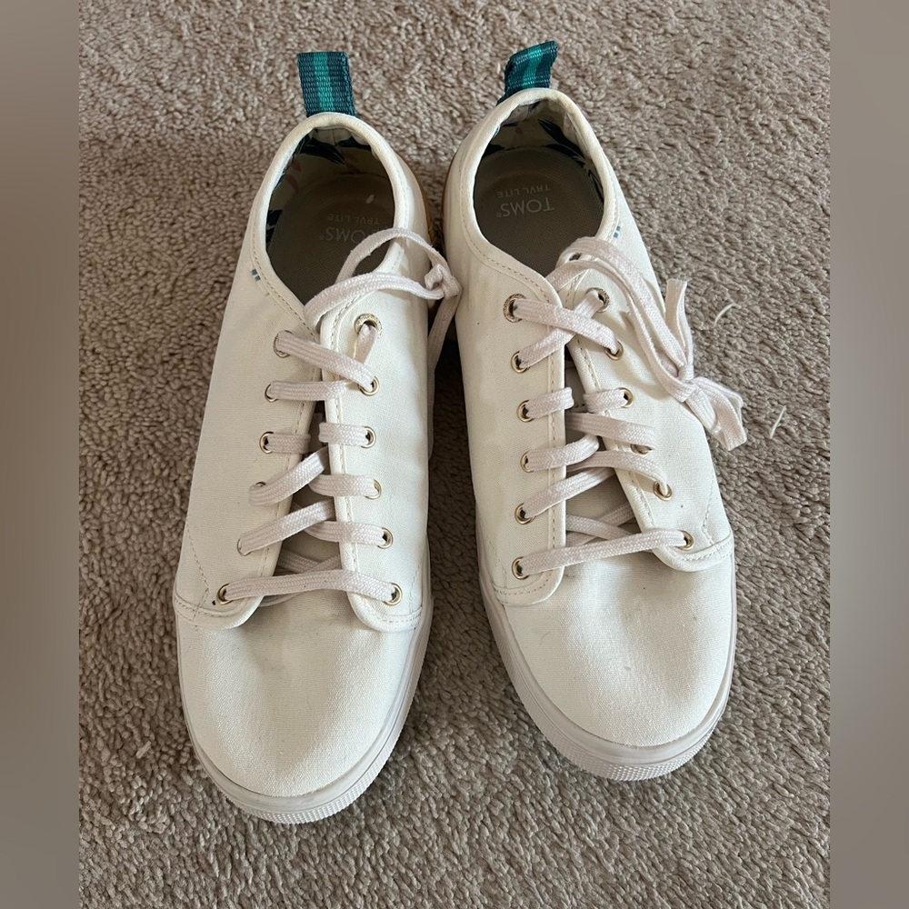 Toms Women's White Sneakers